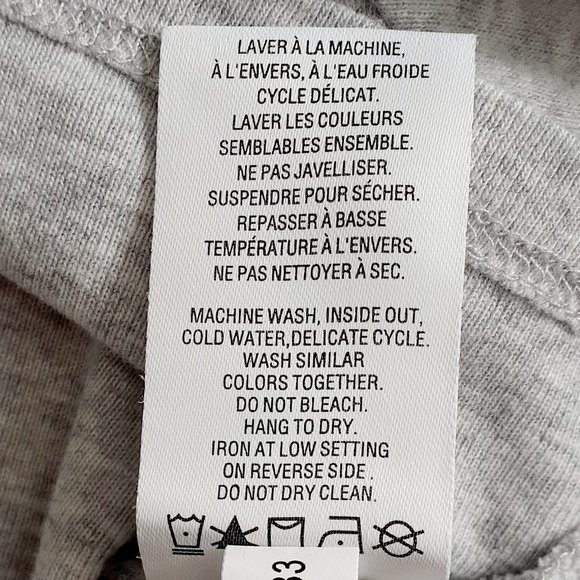 Reitmans T-shirt With a graphic of London - Picture 6 of 6